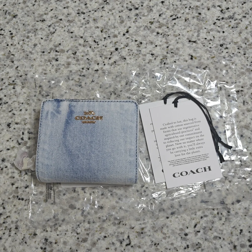 Coach Snap Wallet In Loved Denim With Charm - Picture 1 of 10